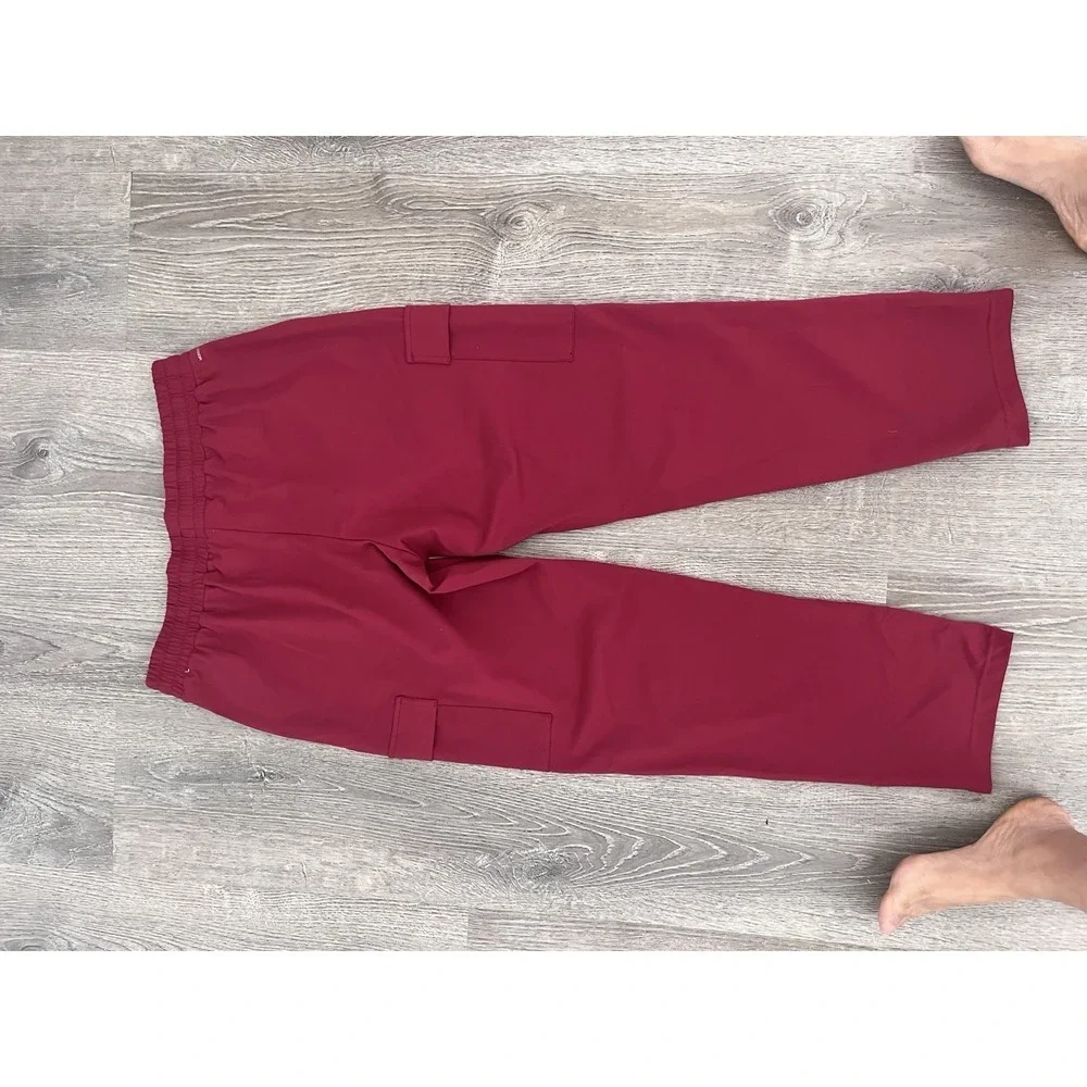 Mondetta Performance Luxury  Comfy Cargo Pants Burgundy Red Size Large